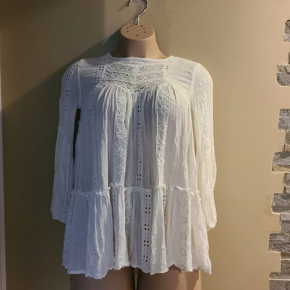 Free People white top lace tunic sz.XS - Picture 12 of 12